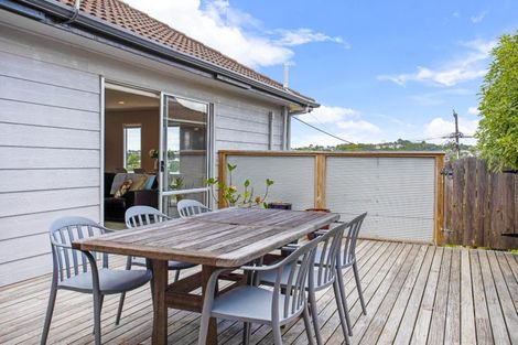 Photo of property in 1/573 Beach Road, Murrays Bay, Auckland, 0630
