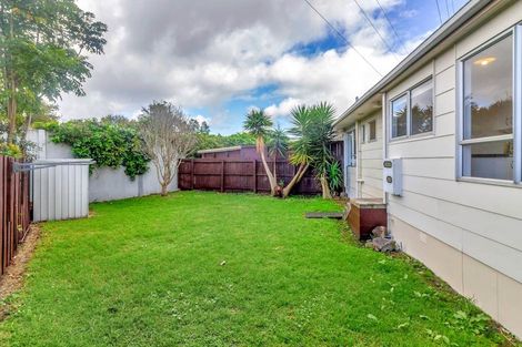 Photo of property in 1/29 Kindergarten Drive, Conifer Grove, Takanini, 2112