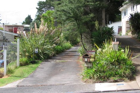 Photo of property in 5a Rangeview Road, Sunnyvale, Auckland, 0612