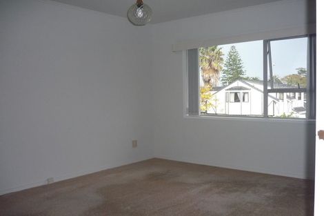 Photo of property in 1/230 Hibiscus Coast Highway, Orewa, 0931