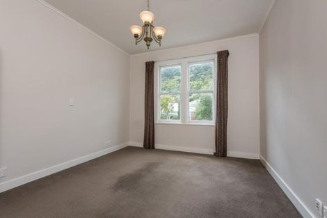 Photo of property in 48 Austin Street, Mount Victoria, Wellington, 6011