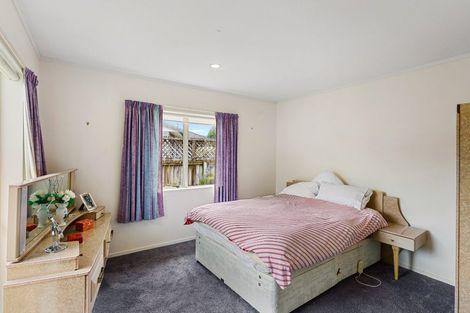 Photo of property in 44 Arawhata Road, Paraparaumu, 5032