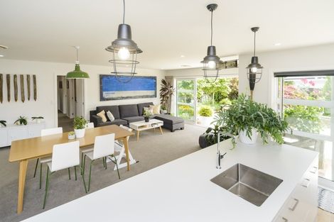 Photo of property in 3 Waimarama Court, Roslyn, Palmerston North, 4414