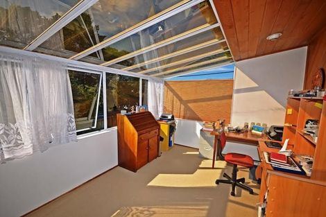 Photo of property in 9 Triangle Road, Massey, Auckland, 0614