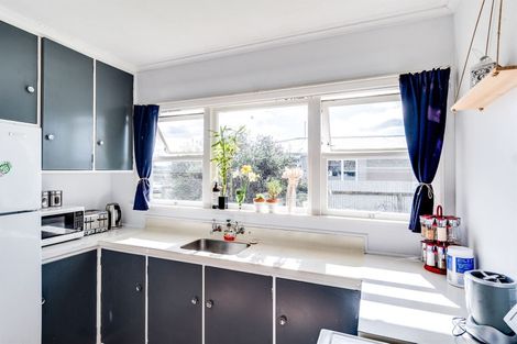 Photo of property in 14 Leicester Avenue, Tamatea, Napier, 4112