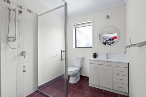 Photo of property in 12 Portland Place, Poraiti, Napier, 4112