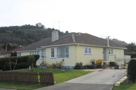 Photo of property in 27 Albertson Avenue, Port Chalmers, 9023
