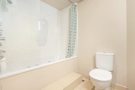 Photo of property in 1/6d Durham Street, Tauranga, 3110