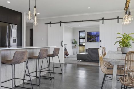 Photo of property in 10 Kararaina Close, Whalers Gate, New Plymouth, 4310