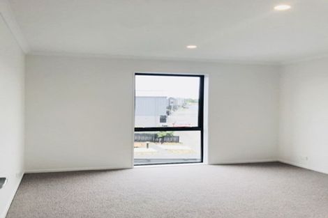 Photo of property in 35 Nugget Avenue, Hobsonville, Auckland, 0616