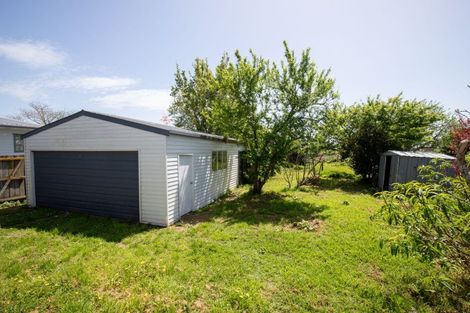 Photo of property in 17 Orchard East Road, Ngatea, 3503