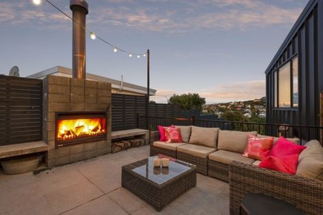 Photo of property in 110 Mount Pleasant Road, Mount Pleasant, Christchurch, 8081