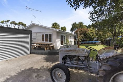 Photo of property in 2/40 Killarney Avenue, Torbay, Auckland, 0630