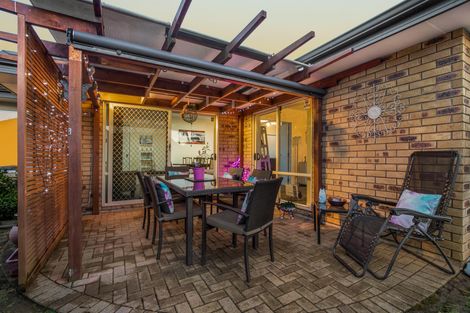 Photo of property in 24 Stellata Court, Randwick Park, Auckland, 2105