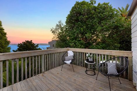 Photo of property in 78 Island Bay Road, Beach Haven, Auckland, 0626