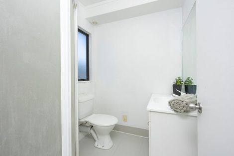 Photo of property in 17 Fort Richard Road, Otahuhu, Auckland, 1062