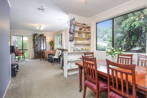 Photo of property in 9 Hamblyn Place, Ranui, Auckland, 0612