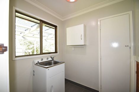 Photo of property in 24 Domain Crescent, Muriwai, Waimauku, 0881