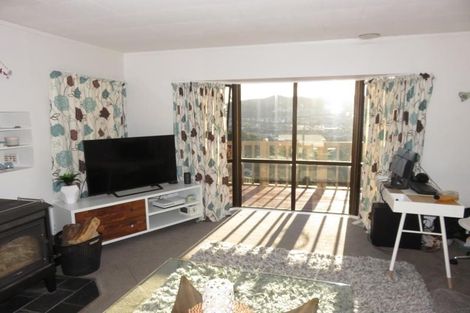 Photo of property in 9 Trinidad Crescent, Grenada Village, Wellington, 6037