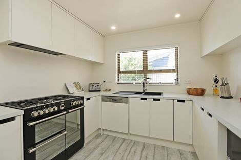 Photo of property in 15 Swansea Place, Tamatea, Napier, 4112