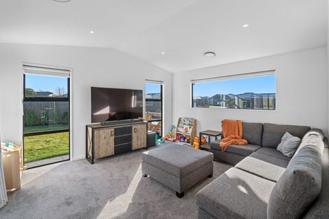 Photo of property in 6 Maleny Lane, Rolleston, 7615