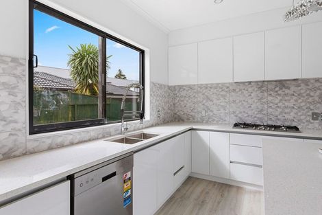 Photo of property in 4a Raymond Road, Papatoetoe, Auckland, 2025