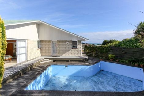 Photo of property in 5 Renown Place, Spotswood, New Plymouth, 4310