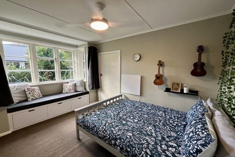 Photo of property in 14 Cecil Road, Tawa, Wellington, 5028