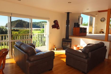 Photo of property in 34 Morrison Road, Matapouri, Whangarei, 0173