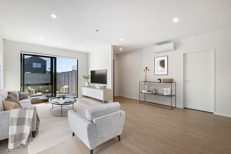 Photo of property in 5 Verde Lane, Rosehill, Papakura, 2113