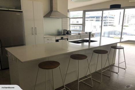 Photo of property in 1/25 Home Street, Mount Victoria, Wellington, 6011