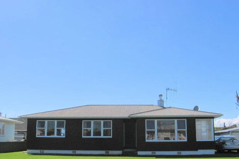 Photo of property in 5 Mark Perreau Place Foxton Horowhenua District