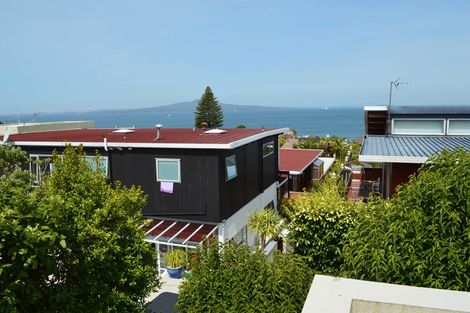 Photo of property in 1/2 Katui Street, Castor Bay, Auckland, 0620