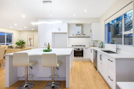 Photo of property in 34a Exmouth Road, Northcote, Auckland, 0627