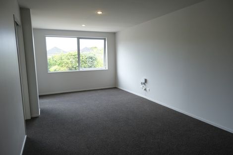 Photo of property in 2/8 Shakespeare Road, Milford, Auckland, 0620
