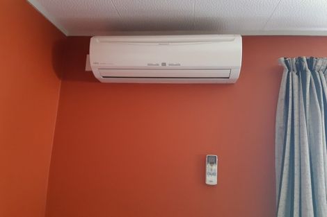 Photo of property in 17d Thames Street, Welbourn, New Plymouth, 4310