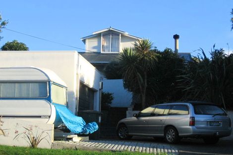 Photo of property in 45 Golf Road, Paraparaumu Beach, Paraparaumu, 5032