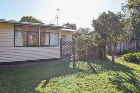 Photo of property in 5 Aorangi Road, Paraparaumu, 5032