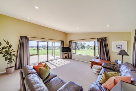 Photo of property in 239 Maharakeke Road, Waipukurau, 4281