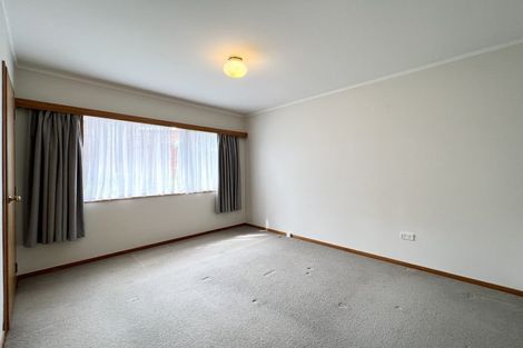 Photo of property in 2/104 Bond Crescent, Forrest Hill, Auckland, 0620