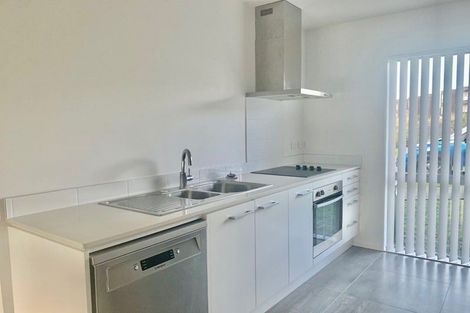 Photo of property in 15/10 Silver Moon Road, Albany Heights, Auckland, 0632