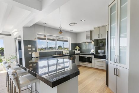 Photo of property in 18 Indus Place, Half Moon Bay, Auckland, 2012