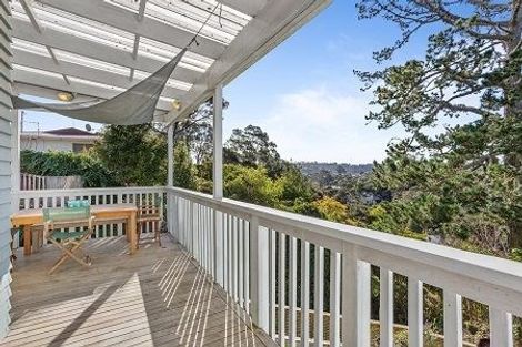 Photo of property in 21 Marae Road, Greenhithe, Auckland, 0632