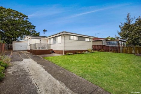 Photo of property in 27 Sandrine Avenue, Clover Park, Auckland, 2019