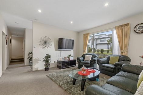 Photo of property in 5 Northbrook Close, Greenhithe, Auckland, 0632