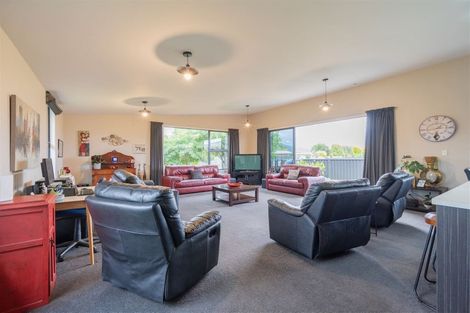 Photo of property in 21 Pop Andrew Drive, Te Anau, 9600