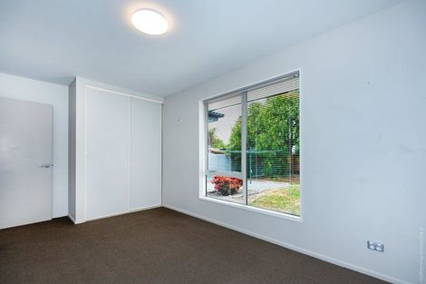 Photo of property in 10 Bideford Place, Dallington, Christchurch, 8061