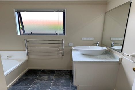 Photo of property in 12a Commodore Avenue, Flagstaff, Hamilton, 3210