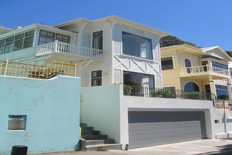 Photo of property in 198 Oriental Parade, Oriental Bay, Wellington, 6011