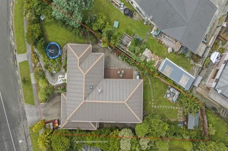 Photo of property in 1 Springdale Grove, Fitzherbert, Palmerston North, 4410